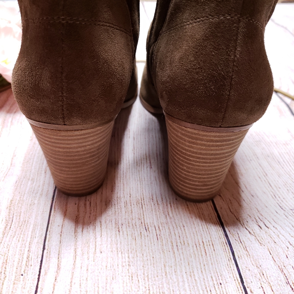 Vince Camuto Tan Suede Ankle Boots - Picture 3 of 7